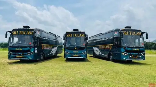 Sri Tulasi Tours and Travels Bus-Front Image