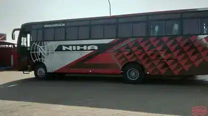 Parhiz Trade and Transport Pvt.Ltd. Bus-Side Image