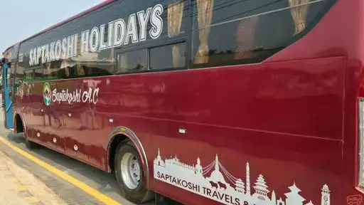 H S India Tour and Tour Bus-Front Image