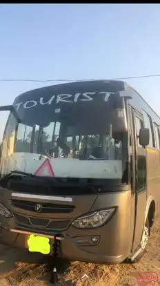 H S India Tour and Tour Bus-Front Image