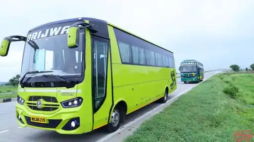 Shree Khurana Shabrij Travels Bus-Front Image