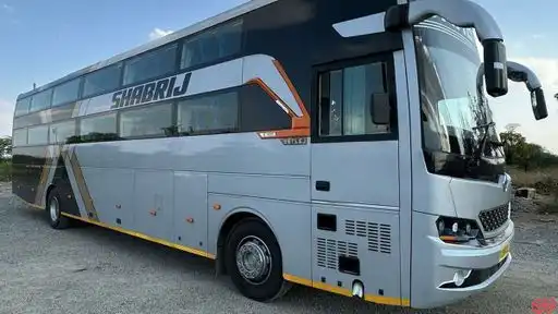 Shree Khurana Shabrij Travels Bus-Front Image