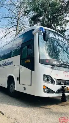 RT Rahul Travels Bus-Front Image