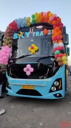 Sky Travels Bus-Front Image