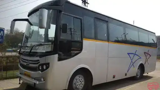 Maharani Travels Bus-Front Image