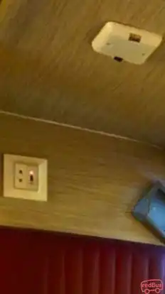 Apple Bus Bus-Amenities Image