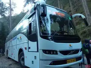 Shubh Yatri Holidays Bus-Front Image