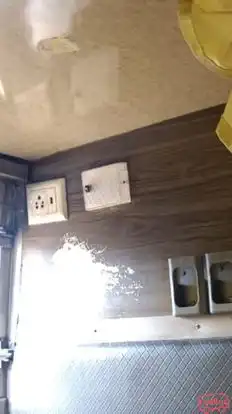 Sri Amarnath Travels Bus-Amenities Image