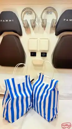 Pammi Travels Bus-Amenities Image