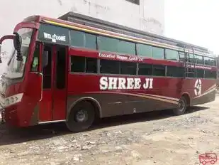 Shrijee Travels Bus-Front Image