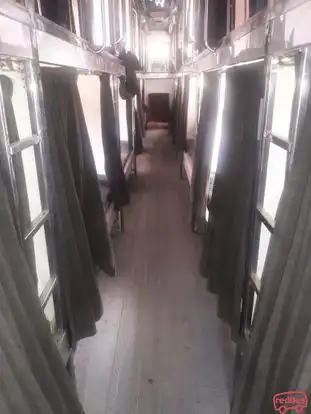 Shrijee Travels Bus-Front Image