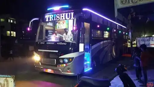 Trishul Travels Bus-Front Image