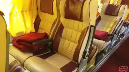 YellowPedal Bus-Seats Image