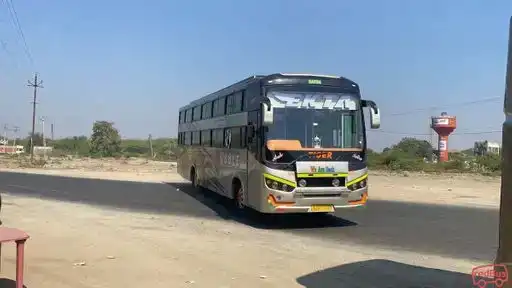 New Ekta Travels Bus-Front Image