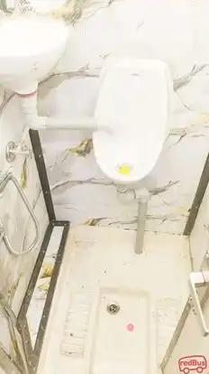 Ravi Gajraj Travels Bus-Amenities Image