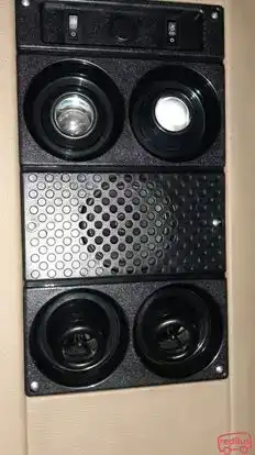 Reo India Travels Bus-Amenities Image