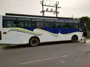 Sri Hari Travels Bus-Front Image