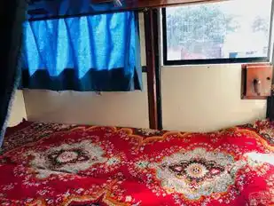 Goldline Super Deluxe Bus-Seats Image