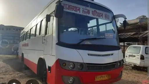 Naveen Tour and Travels Bus-Front Image