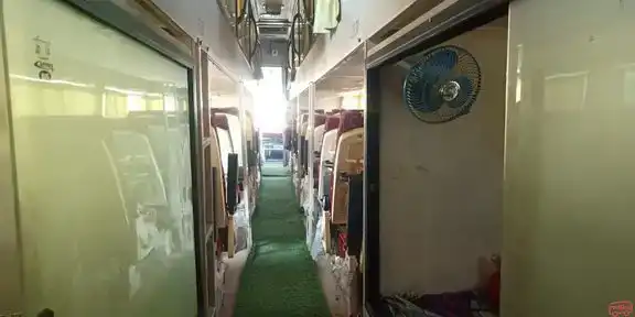 Royal Travels Delhi Bus-Front Image