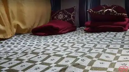 R.S Yadav Travels Bus-Amenities Image