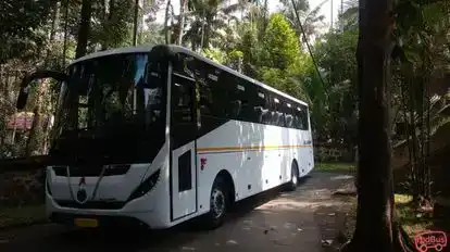 Kyros Connect Bus-Side Image