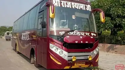 Maan Travels Bus-Front Image