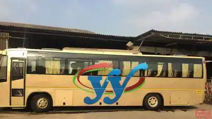 Yash Yatra Tour Orgniser Bus-Side Image