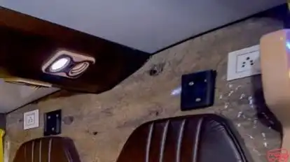 Yash Yatra Tour Orgniser Bus-Amenities Image