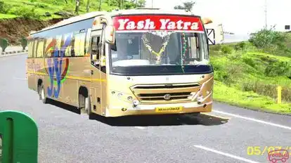 Yash Yatra Tour Orgniser Bus-Front Image