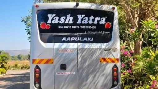 Yash Yatra Tour Orgniser Bus-Front Image