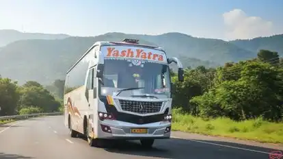 Yash Yatra Tour Orgniser Bus-Front Image