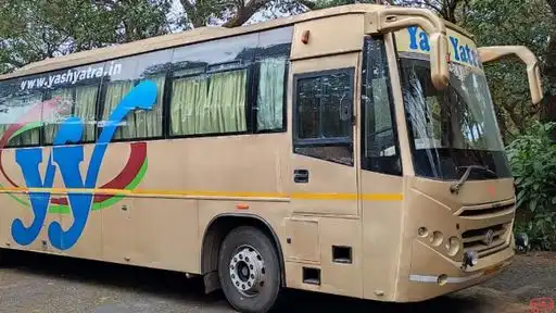 Yash Yatra Tour Orgniser Bus-Front Image