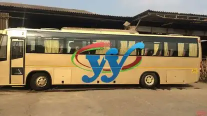 Yash Yatra Tour Orgniser Bus-Side Image