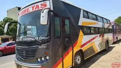 Shreyash Travels Bus-Front Image