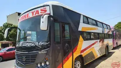 Shreyash Travels Bus-Front Image