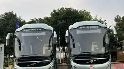 Royal Travels Hills Bus-Front Image