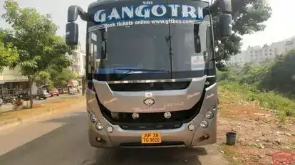 Sri Gangotri Tours and Travels Bus-Front Image