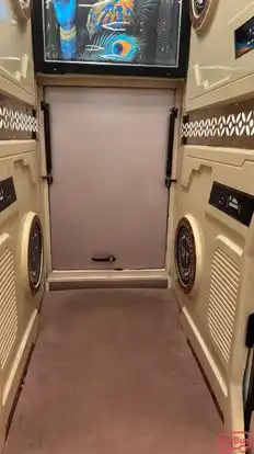 Raghav Travels Bus-Amenities Image