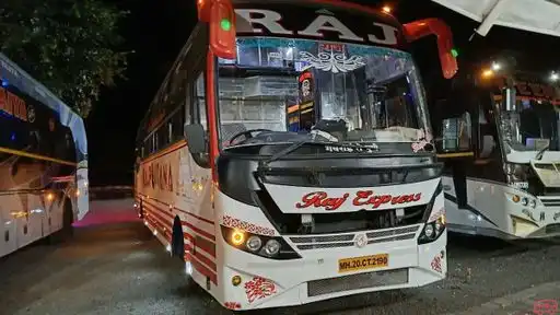 Raj Tours and Travels Bus-Front Image