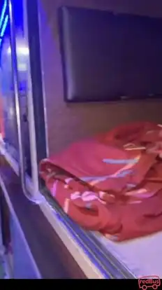 Gulzar Tour and Travels Bus-Amenities Image