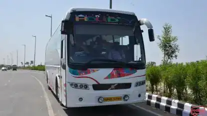 Holiday Delights Bus-Front Image