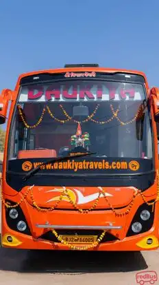 Daukiya Travels Bus-Front Image