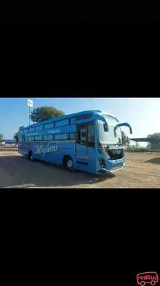 Neelkamal Travels Bus-Side Image