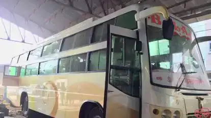 Balaji Bus Service Bus-Side Image