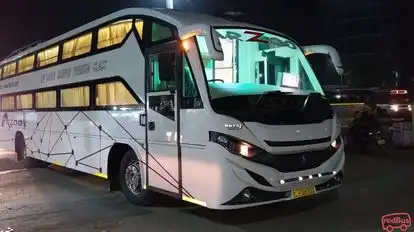 Arzoo Travels Bus-Front Image