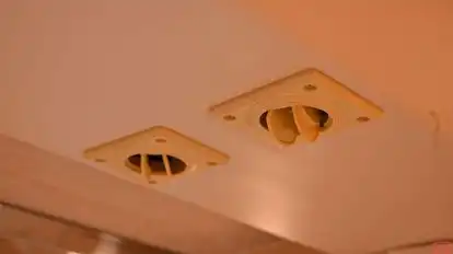 Abhinav Tours And Travels Bus-Amenities Image