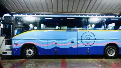 Rhyno Bus-Side Image