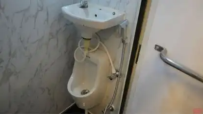 Ram Dalal Holidays Bus-Amenities Image