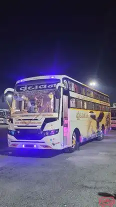 Vrundavan Travels Bus-Front Image